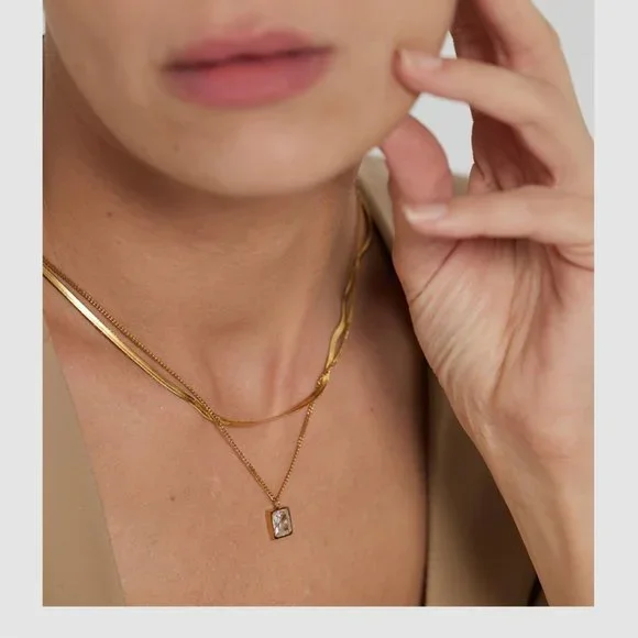 NEW 18K Gold Plated Flat Herringbone Double Layer Necklace - Picture 3 of 5